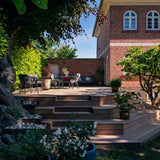 79 m2 Ipé terrasse med bred spansk trappe i Søborg