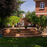 79 m2 Ipé terrasse med bred spansk trappe i Søborg