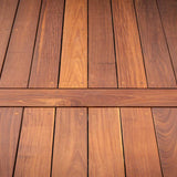 112 m2 terrasse med plantekasser, spanske trapper og lysspots i Vedbæk