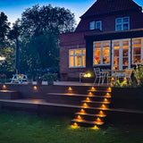 112 m2 terrasse med plantekasser, spanske trapper og lysspots i Vedbæk