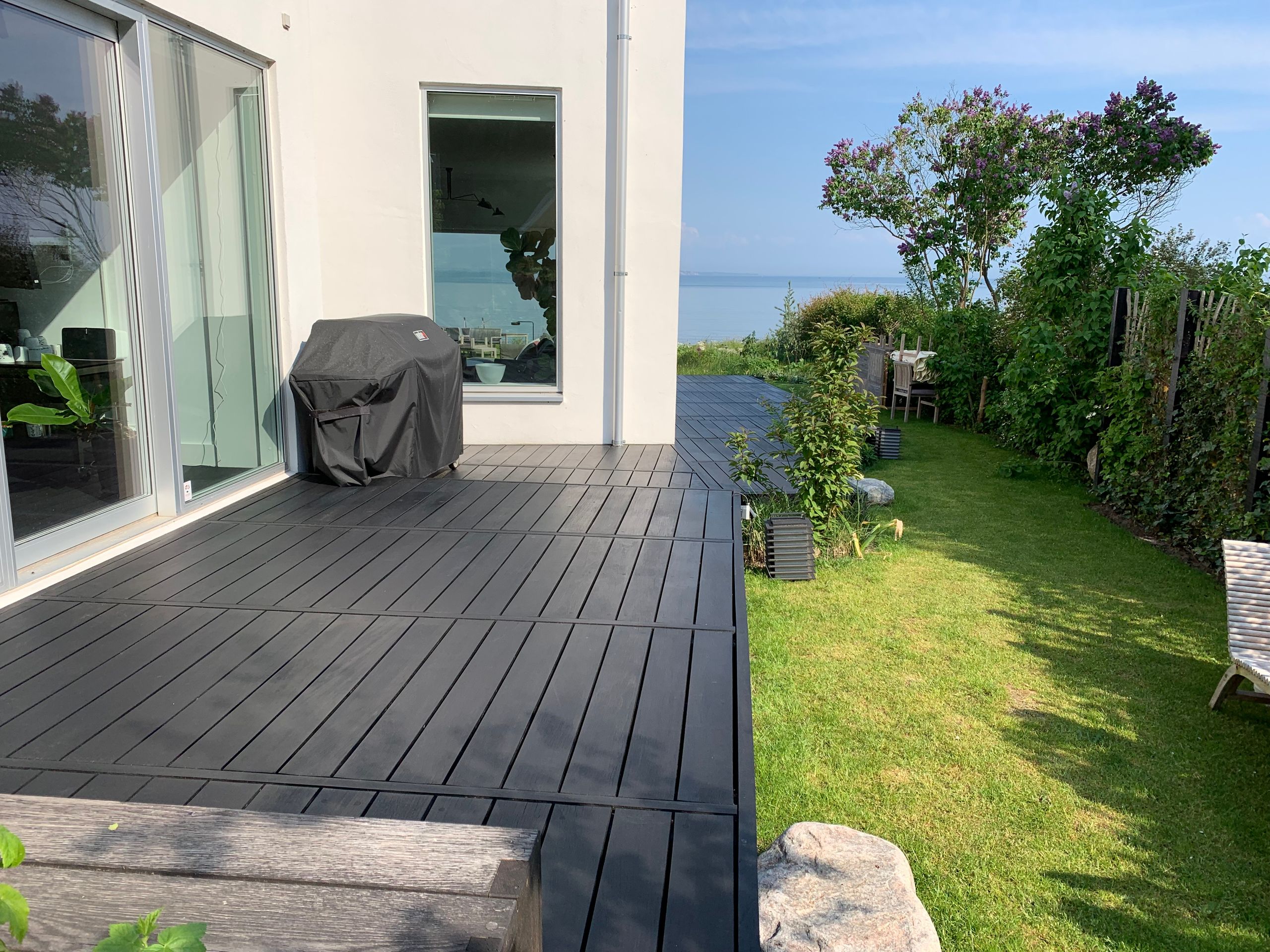 80m2 sort ipé træterrasse i Humlebæk