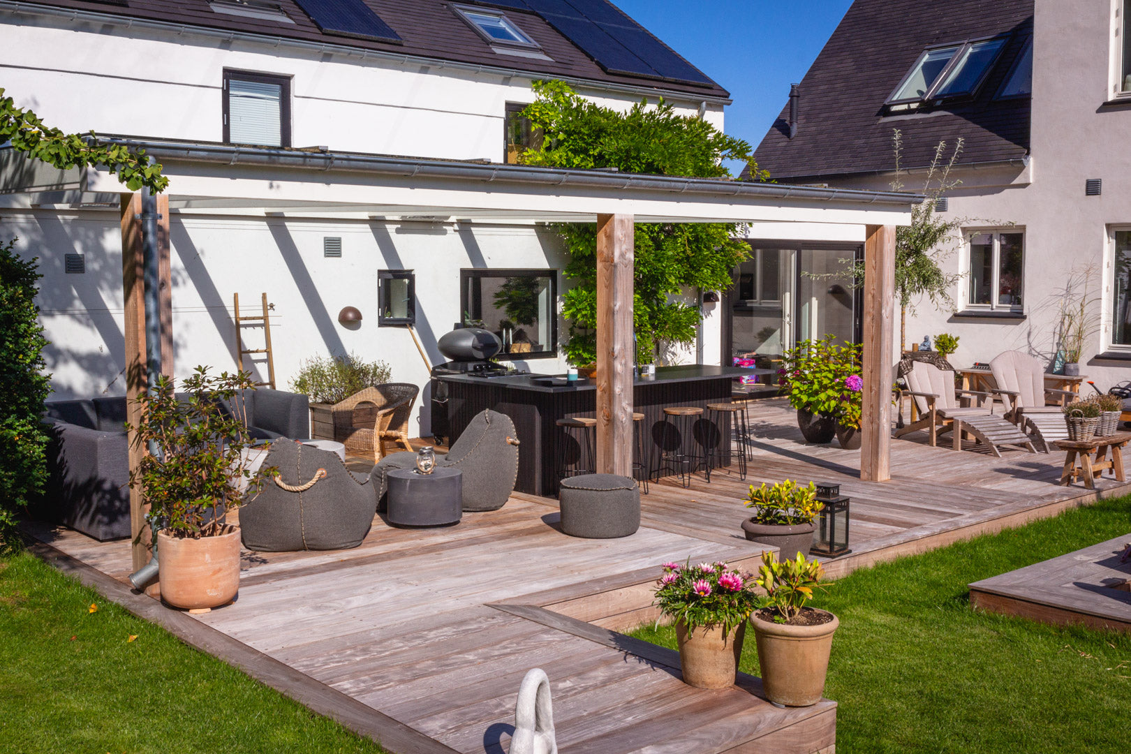 Overdækket terrasse – inspiration: Se 5 unikke løsninger