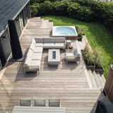 97 m² terrasse med plantekasser, spa og markise i Nordsjælland