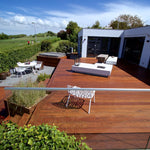 Terrasse, i friskolieret ipé, designet af Designhaver i Odsherred